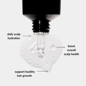 Love Ur Curls applicator application: precise, mess-free dosing.