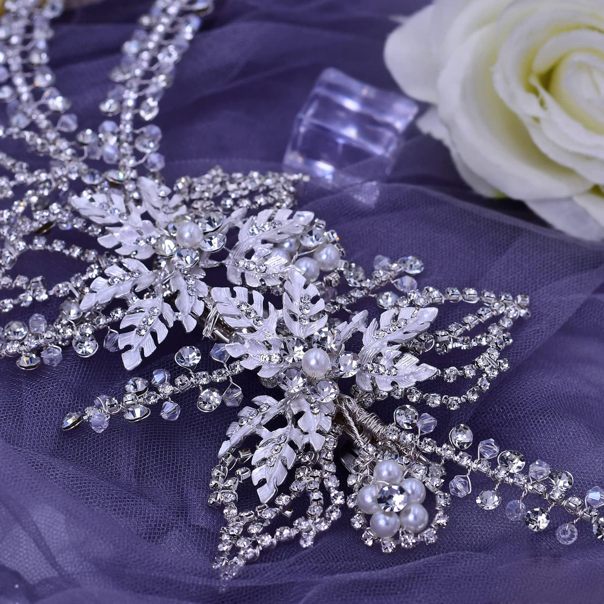 LOVFOIVER elegant bride hair clip complements formal looks with subtle shine