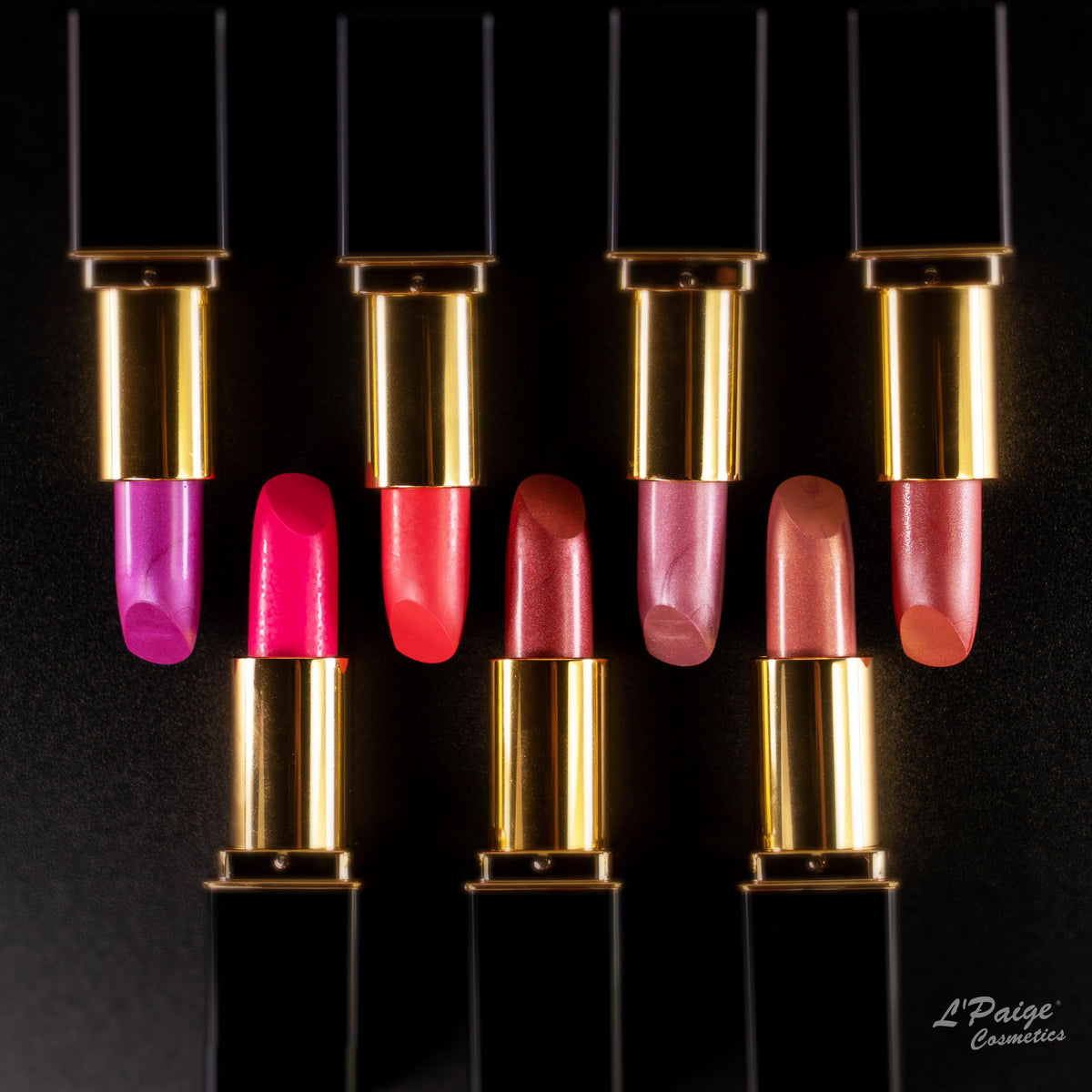 L’Paige L19 Mocha bottle pour demonstrates controlled, spill-free application