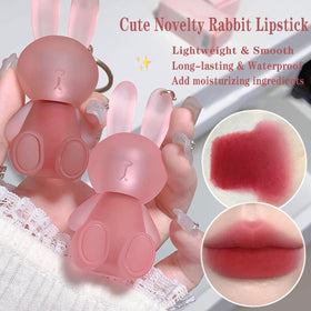 LuckNest lip clay texture provides smooth matte finish.