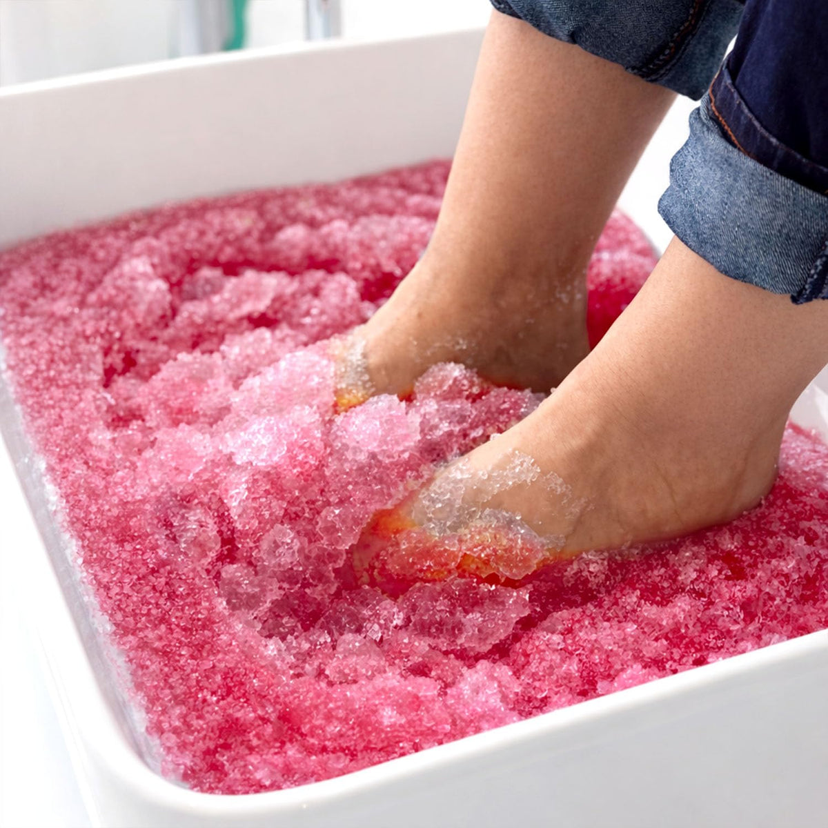 LUIFAC Foot Soak Jelly Pedicure action creates a playful at-home spa experience