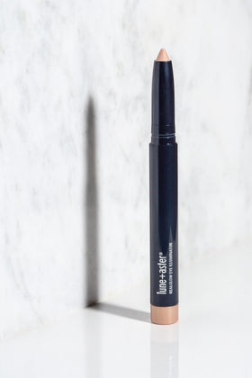 Lune+Aster highlighter stick offering no sharpening, on-the-go touch-ups