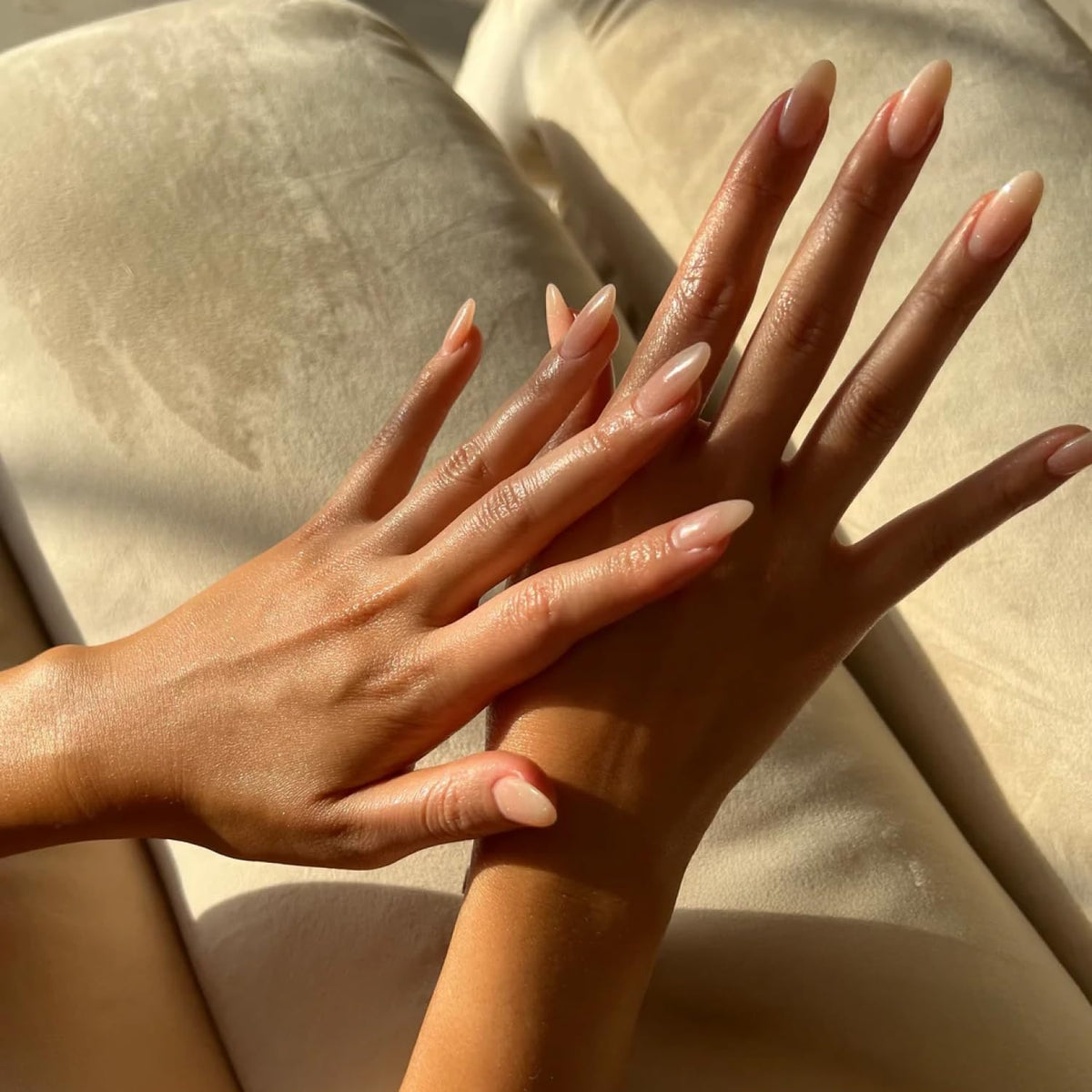 Lux Unfiltered N°24 shea butter component signals soft, supple skin.