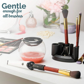 Luxe break-resistant bowl and spinner in use for durable performance