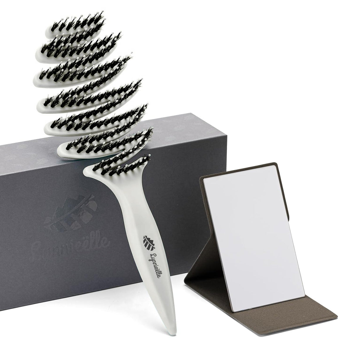 Lynnieelle brush suitable for daily use on wet or dry hair