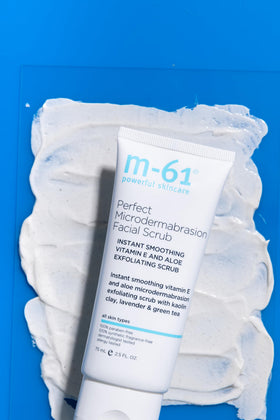 m-61 Kaolin clay pore cleanse focus with visible cleansing action
