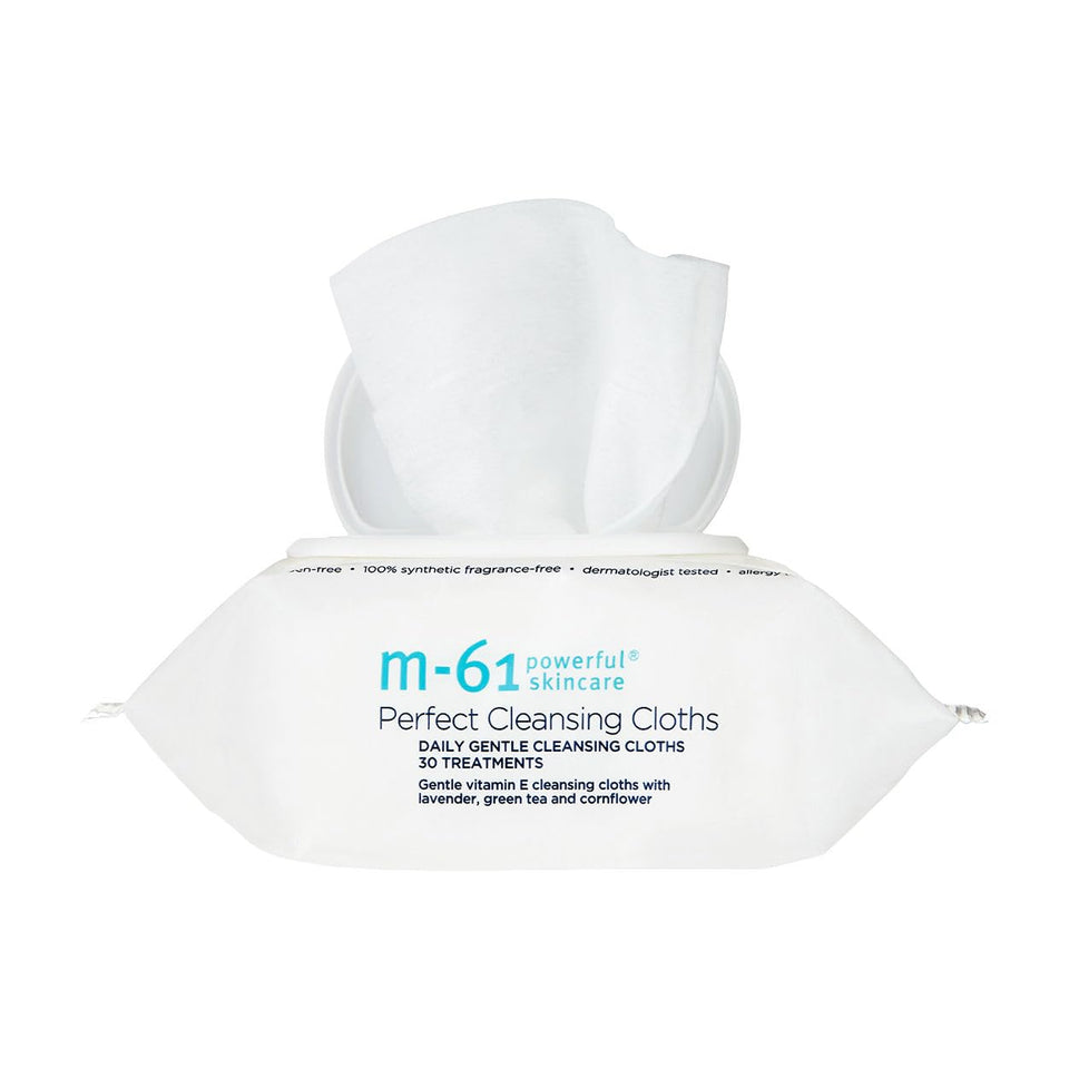 m-61 Perfect Cleansing Cloths pack front: gentle makeup removal and skin hydration.