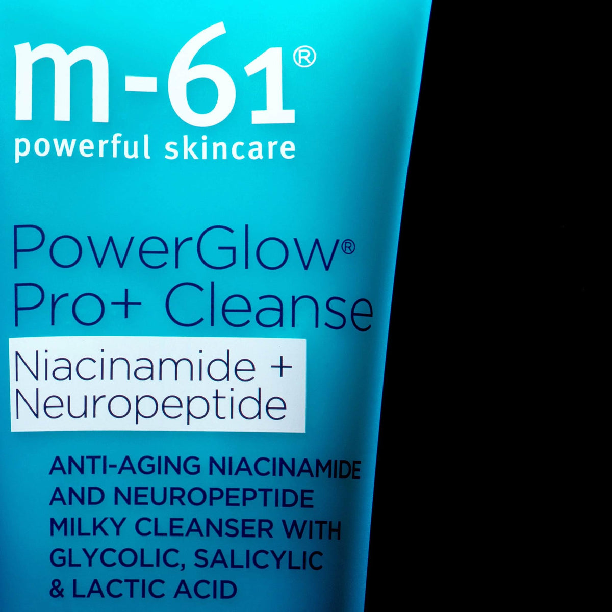 m-61 PowerGlow Pro+ Cleanse lavender and peppermint scent for a calming experience.