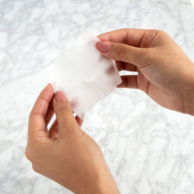 M-61 Powerspot Pads with tea tree and witch hazel for soothing clarity.