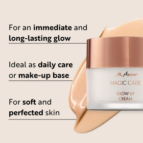 M. Asam Glow Up Cream texture swatch reveals light-reflecting pigments