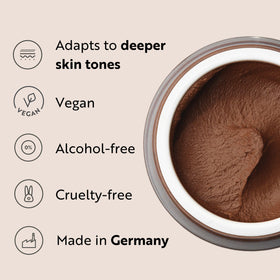 M. Asam Magic Finish Deep Teint Mousse on skin delivering a natural, matte look.