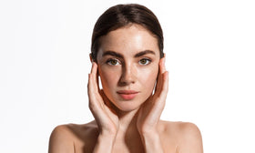 Vegan clean beauty formula of VINO GOLD 24h cream, silicone-free.