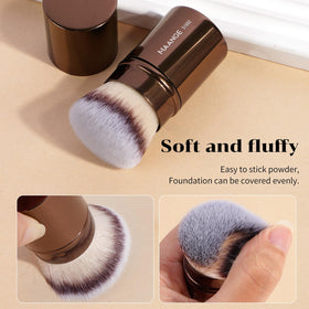 Maange brush head close-up highlights soft bristles and craftsmanship.