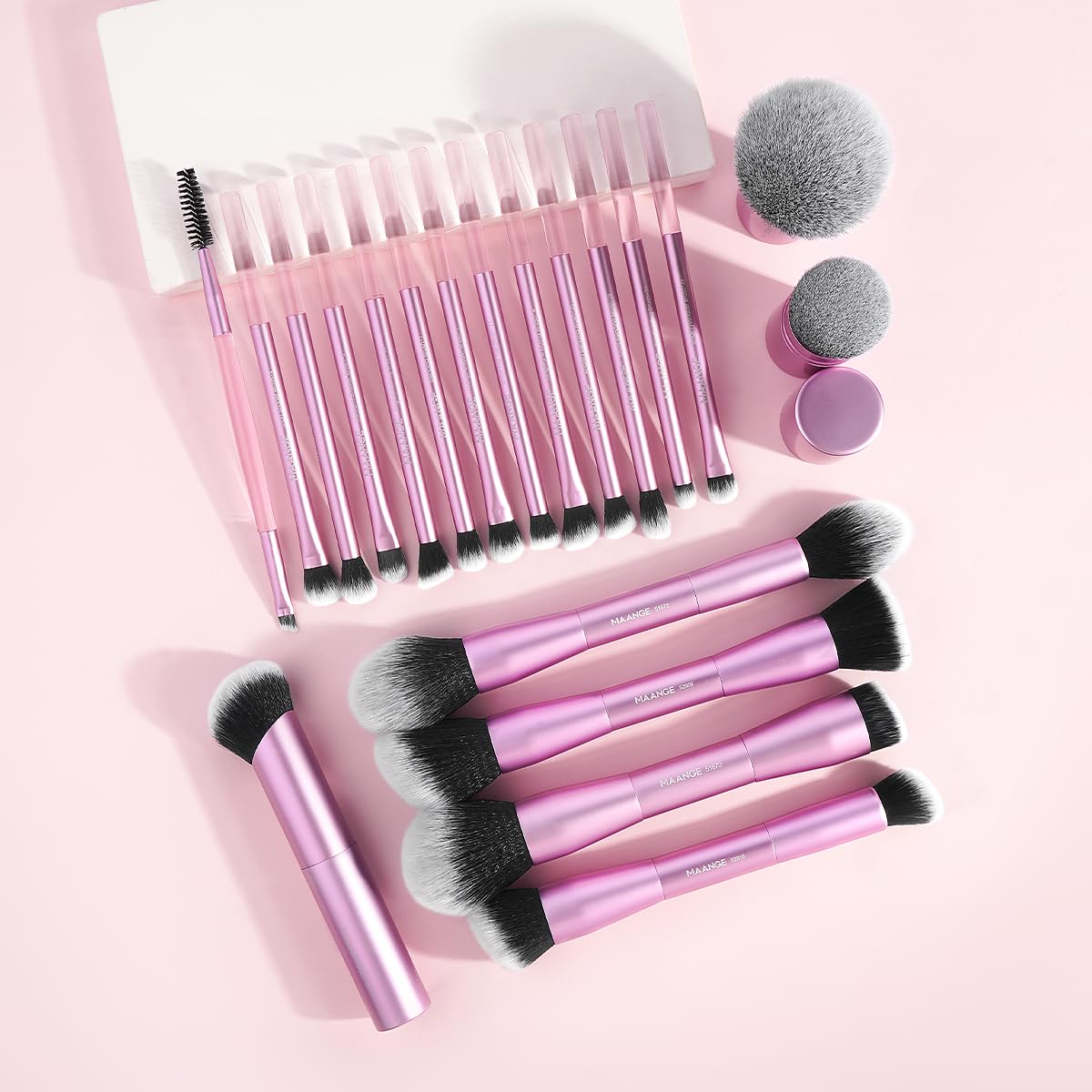 MAANGE double-ended kabuki brush for seamless blending across liquids and powders.