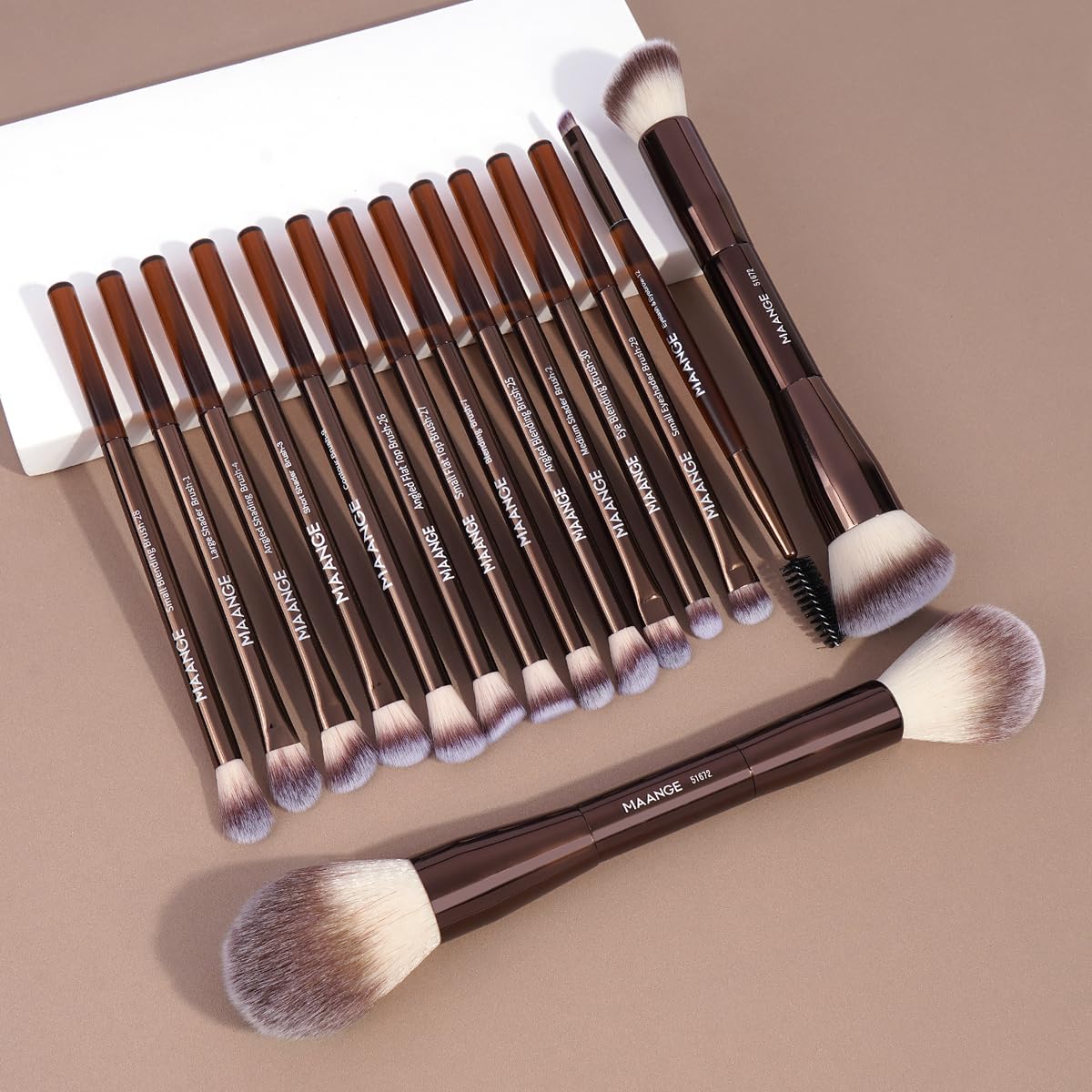 MAANGE precision eyeshadow brushes for clean eye looks