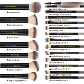 MAANGE gift-ready packaging offers a thoughtful beginner-friendly makeup kit