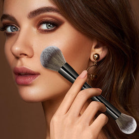 MAANGE gift-ready packaging makes a stylish beauty gift.