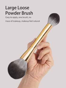 MAANGE gold bristles close-up showing soft texture and quality