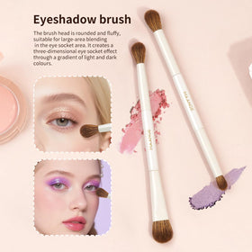 MAANGE dual-ended eye brush supports varied eye looks.