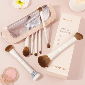 MAANGE gift box packaging for a thoughtful makeup gift.