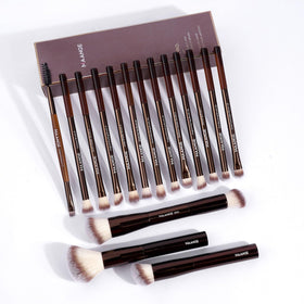 MAANGE makeup brushes arrive in a stylish gift box for gifting