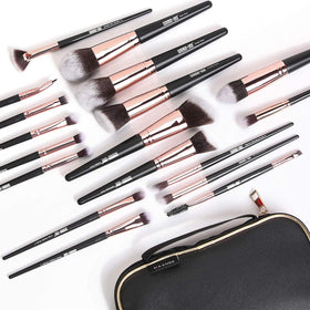 MAANGE soft fluffy bristles ideal for versatile liquid, cream, and powder products.