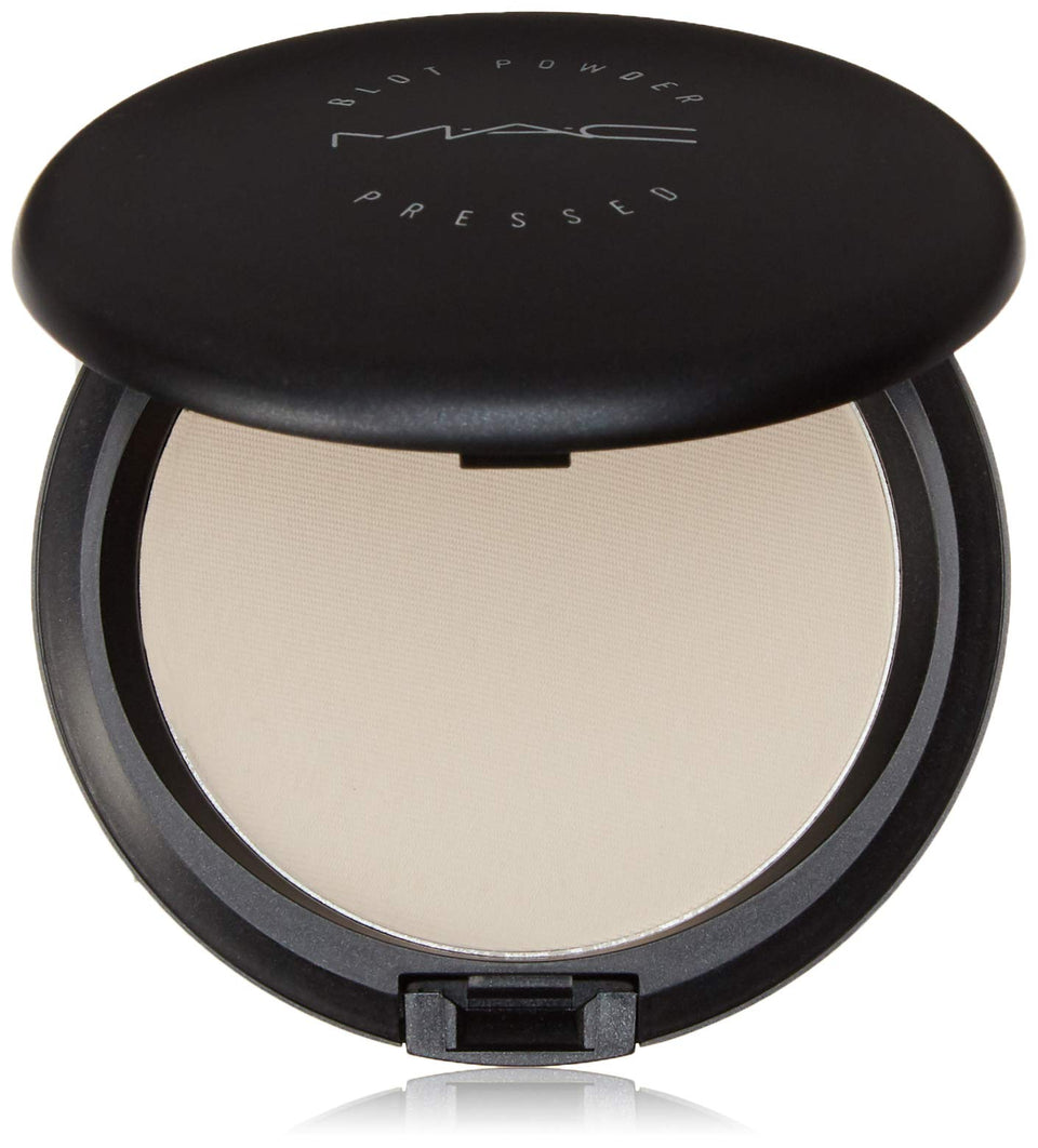 MAC Blot Powder pressed light compact, oil-control finish for shine-free skin.