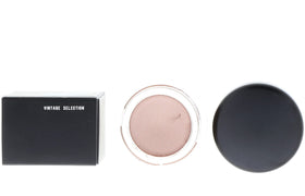 MAC Cham Pale paint pot swatches reveal buildable champagne shade for day or night looks.