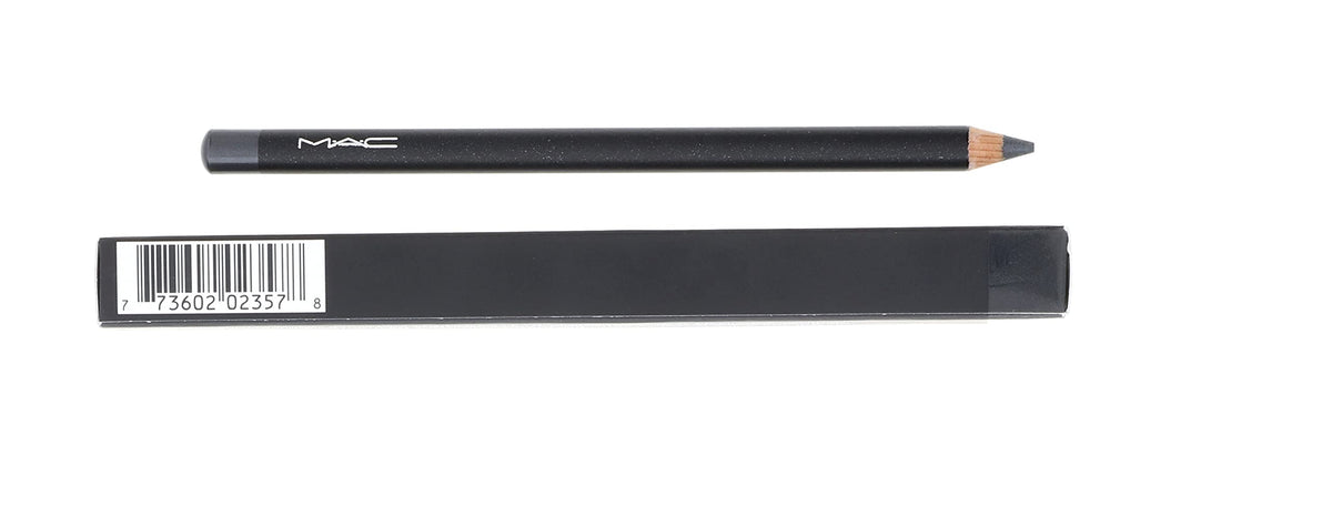 MAC Eye Kohl creamy application swatch demonstrates smooth glide for easy blending.