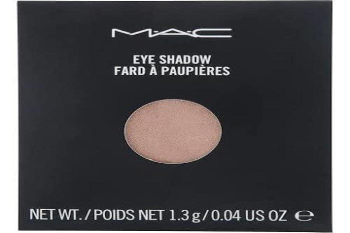 MAC All That Glitters refill pan showing a shimmering, blendable eyeshadow for a pro palette.