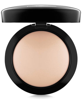 MAC Mineralize Skinfinish Light Plus dome powder provides a natural matte setting for long wear.