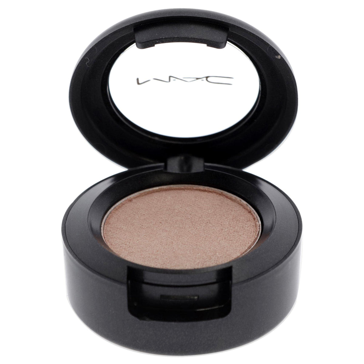 MAC Naked Lunch eyeshadow swatch 1 demonstrates saturated pigment and smooth application