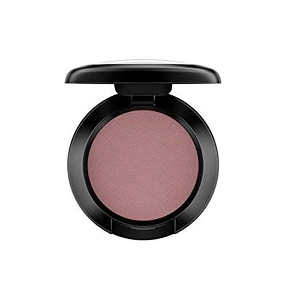 MAC Satin Eye Shadow Haux applied on eyelid for smooth, even blending.