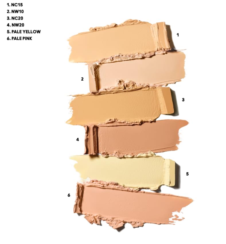 MAC Studio Fix Conceal and Correct Palette Light compact enables on-the-go concealing and touch-ups