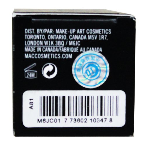 MAC Studio Fix Fluid SPF15 NC15 longwear finish ideal for oil-free, non-creasing look.