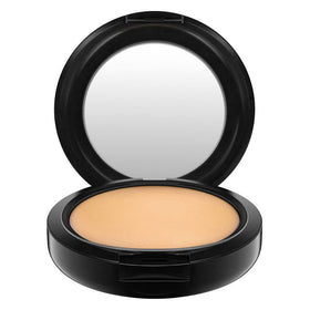 MAC Studio Fix Powder Plus Foundation C40 brush-on application demonstrates smooth blending.