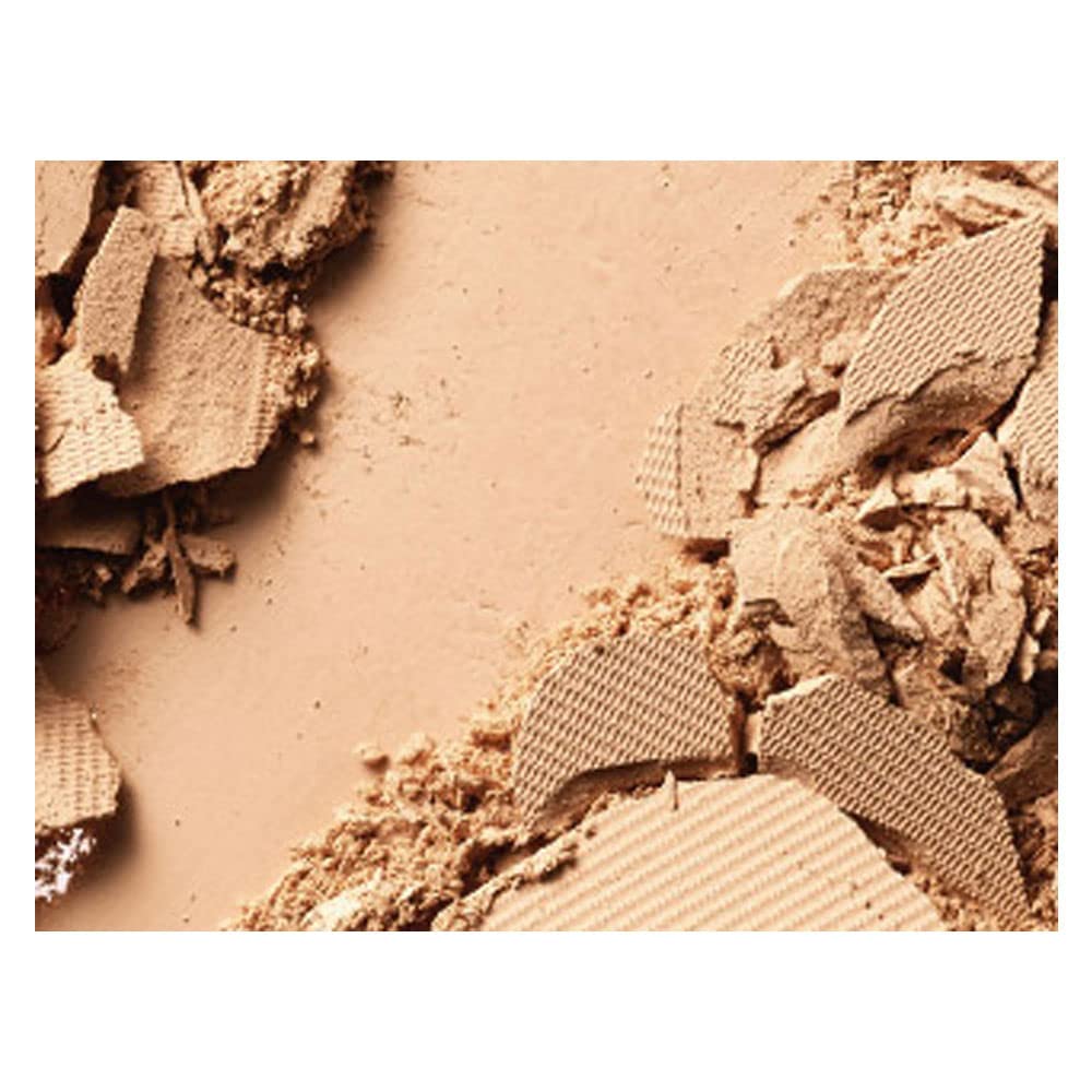 MAC Studio Fix powder swatch showing matte finish and smooth texture