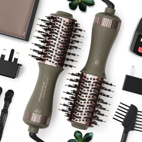Madremía travel dual voltage hair dryer brush compact for worldwide styling.