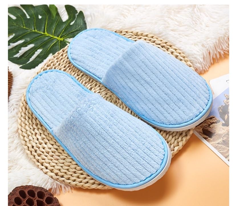Maeline closed-toe fleece slippers with soft interior.