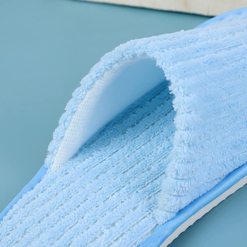 Maeline universal one-size-fits-most slippers for many feet.