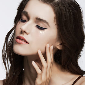 Magefy gift-ready makeup lashes perfect for beauty enthusiasts.