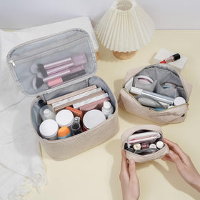 Magefy makeup bag travel organizer design supports quick access