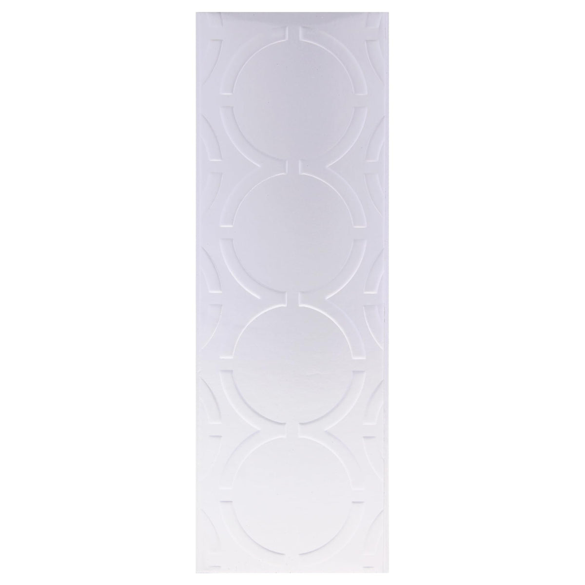 Maison Alhambra Club Exquisite logo on bottle signals brand heritage and quality