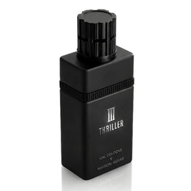 MAISON ASRAR Thriller spray action, delivering a bold opening of citrus and spice.