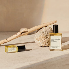 Maison Louis Marie No.02 Le Long Fond fragrance glide delivering smooth scent release