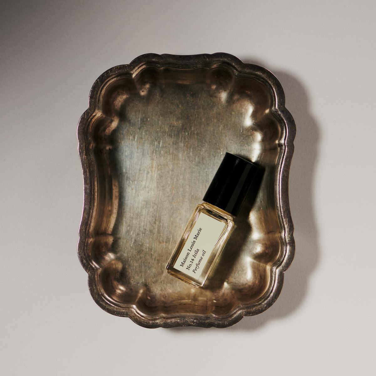 Compact sample size image of Icila for travel-friendly scent.