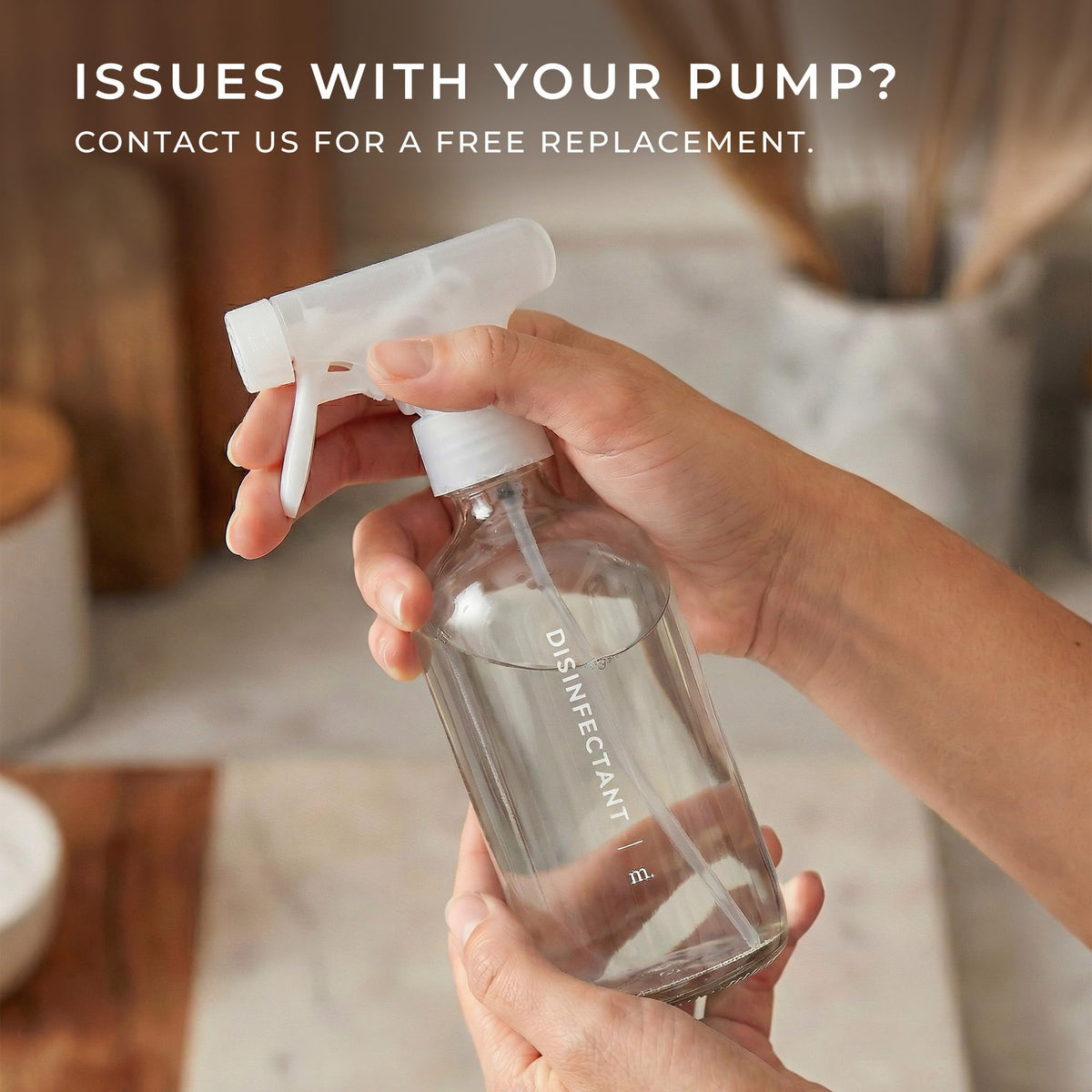 Maisonovo versatile bottle for home, office, and commercial tasks.