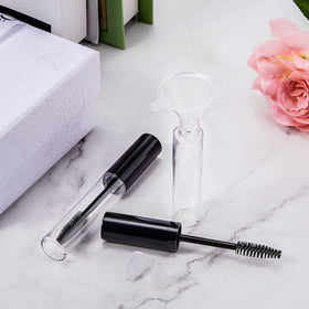 Maitys 10ml tubes with secure caps prevent leakage during travel.