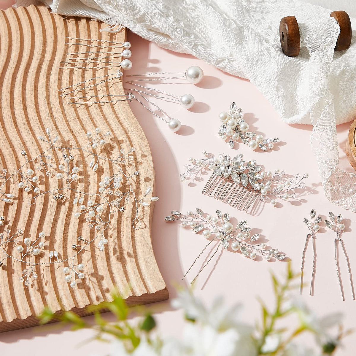 Maitys bridesmaid hairpin catches light for memorable photos