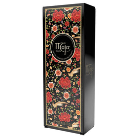 1921 heritage label on Maja bottle recalling classic perfume history.
